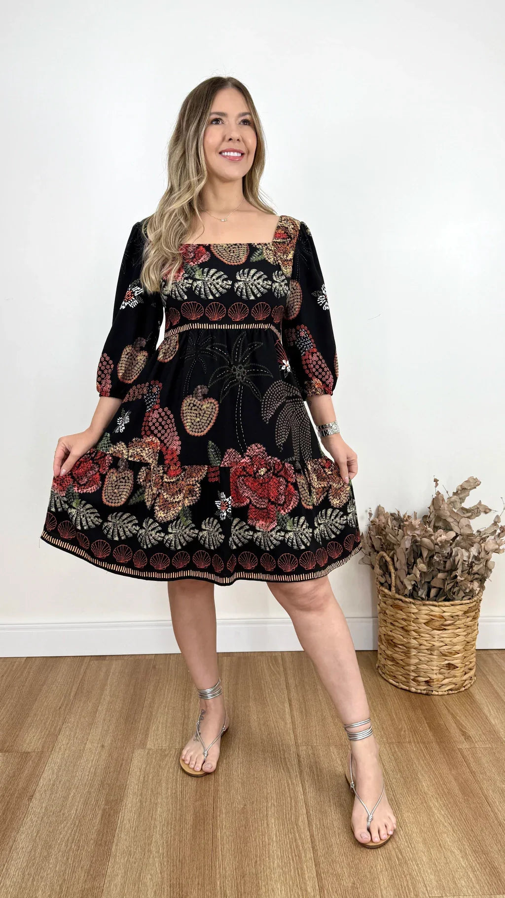 VESTIDO ADELIA FARM (VÁRIAS CORES DISPONÍVEIS)