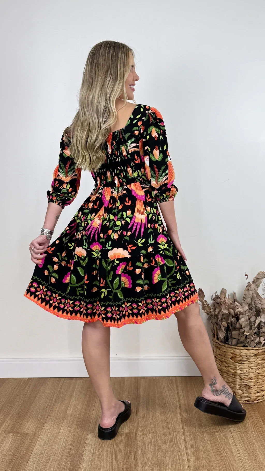 VESTIDO ADELIA FARM (VÁRIAS CORES DISPONÍVEIS)