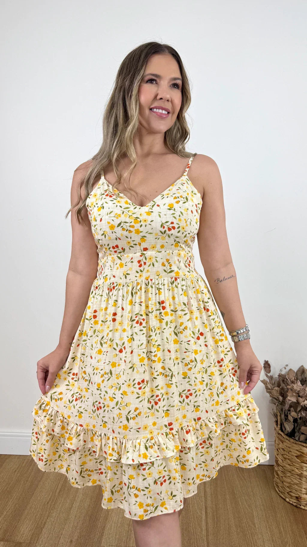 VESTIDO CURTO KAREN (VÁRIAS CORES DISPONÍVEIS)