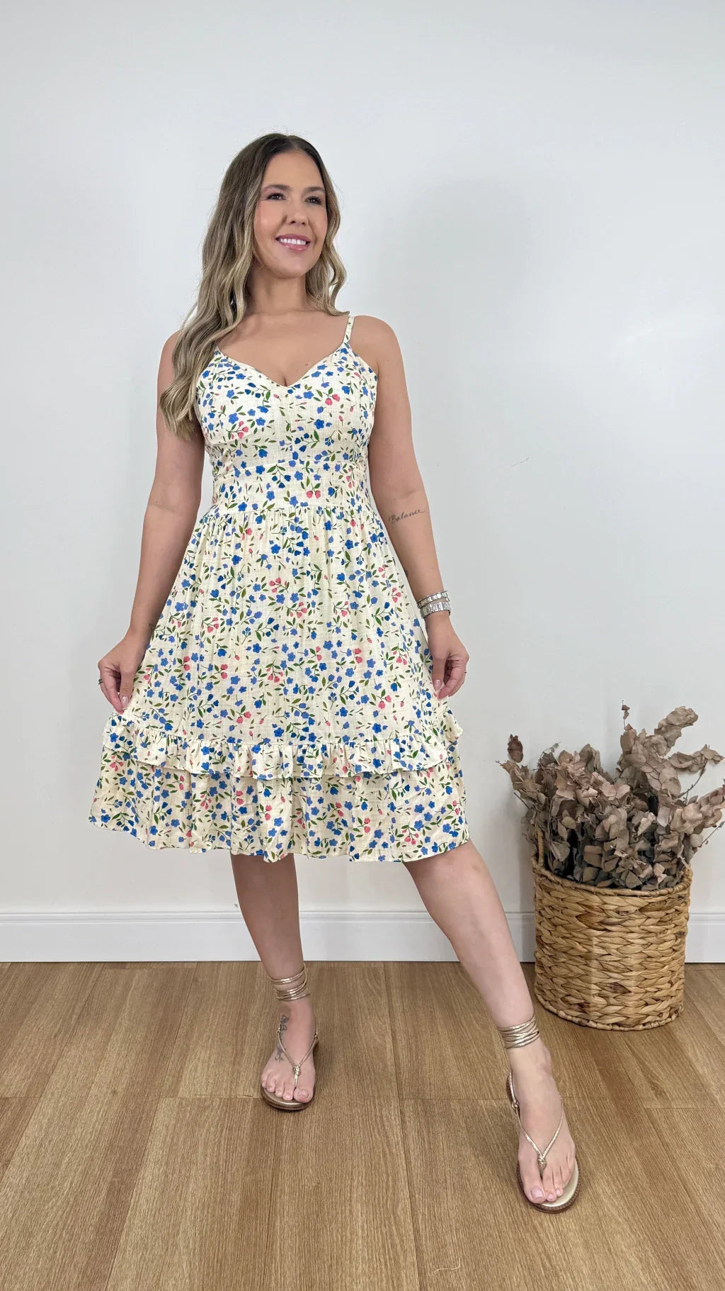 VESTIDO CURTO KAREN (VÁRIAS CORES DISPONÍVEIS)
